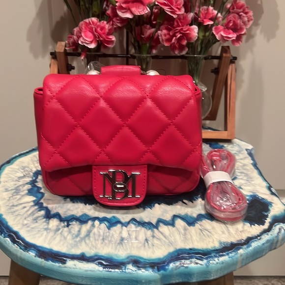 Badgley Mischka Red NWT Small Purse w/Faux Pearl Handle & Cross Body Strap - Picture 5 of 5